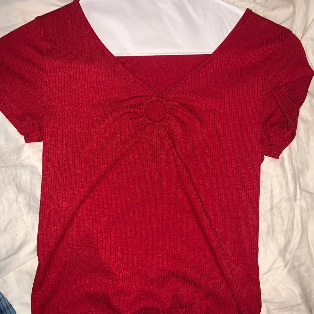 Hollister red top